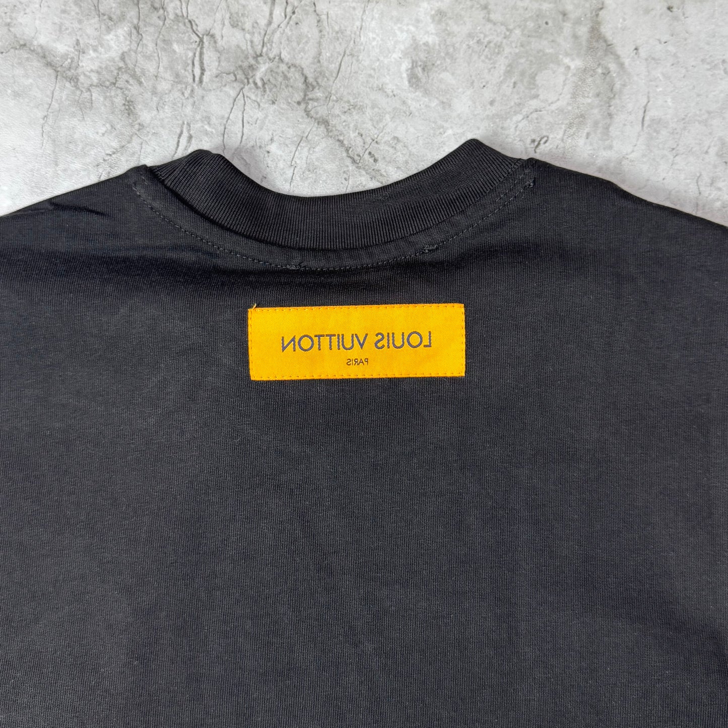 T-Shirt LV- 04