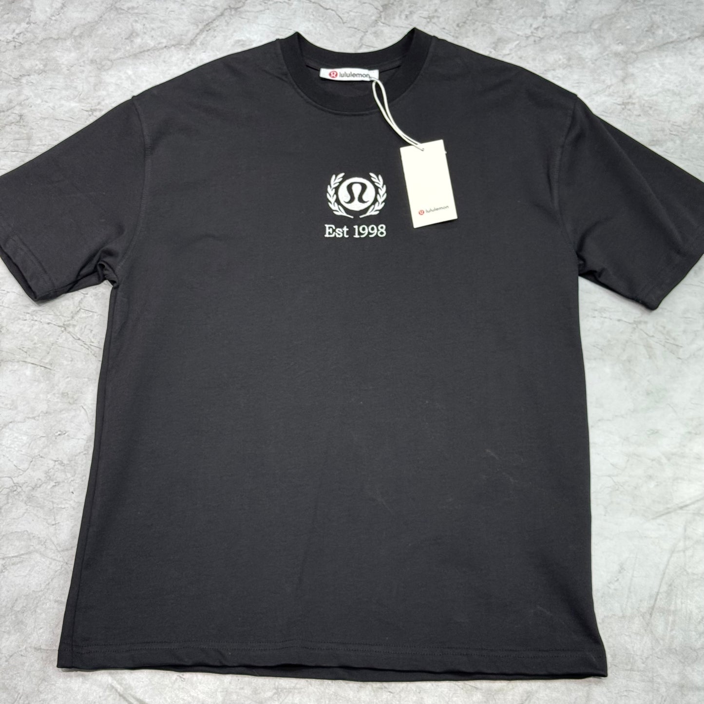 Lululemon - 01 t shirt