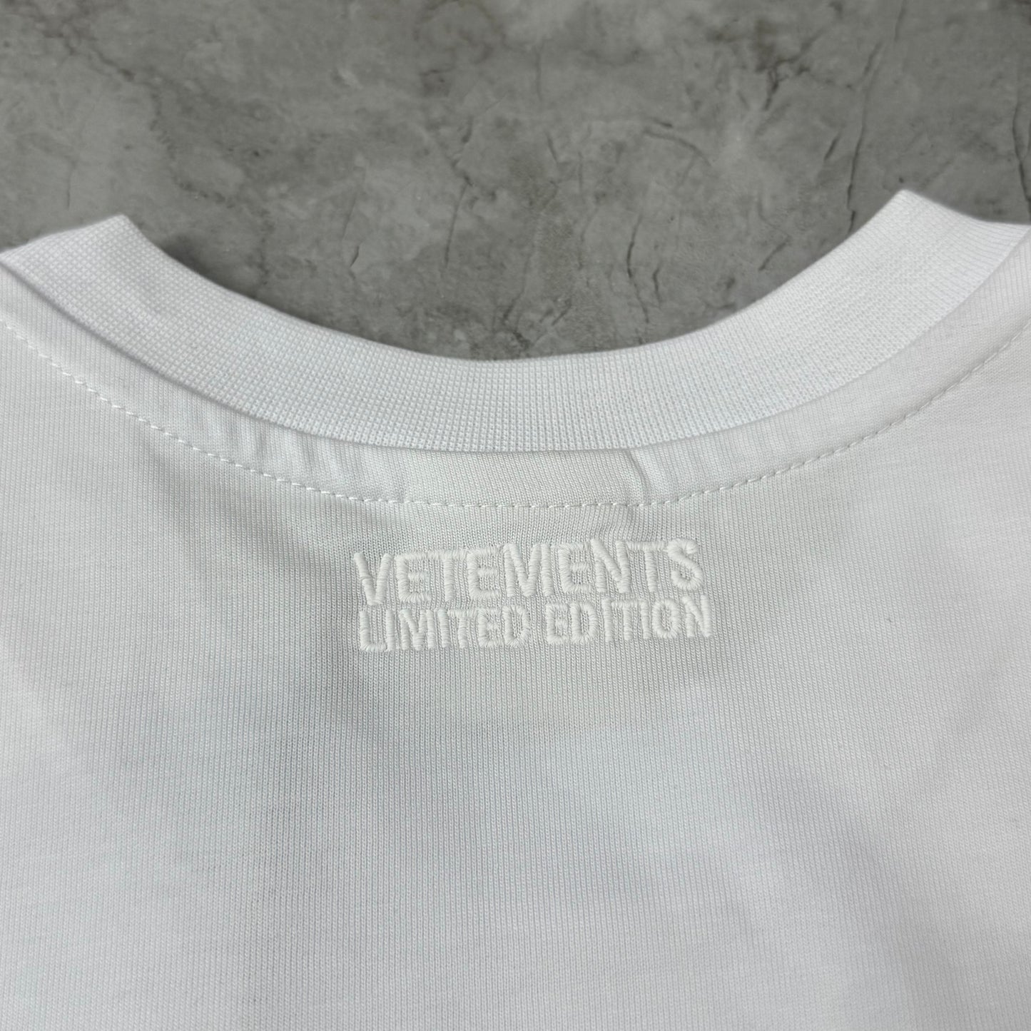 T-Shirt Vetements - 01