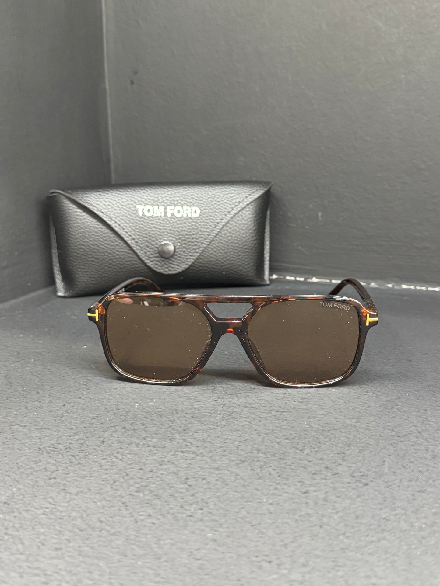 Sunglasses Tom Ford - 01