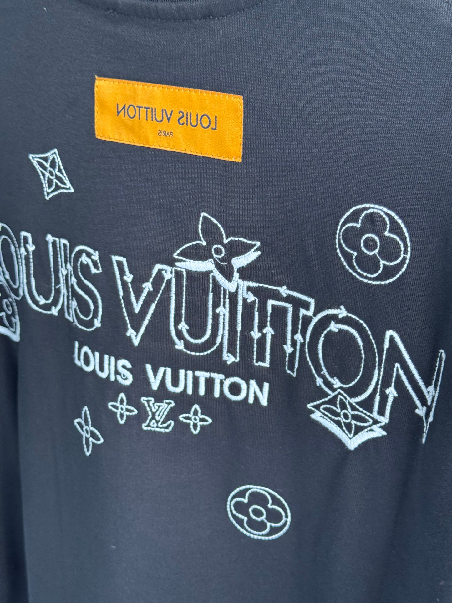 Louis Vuitton T-shirt Black LV