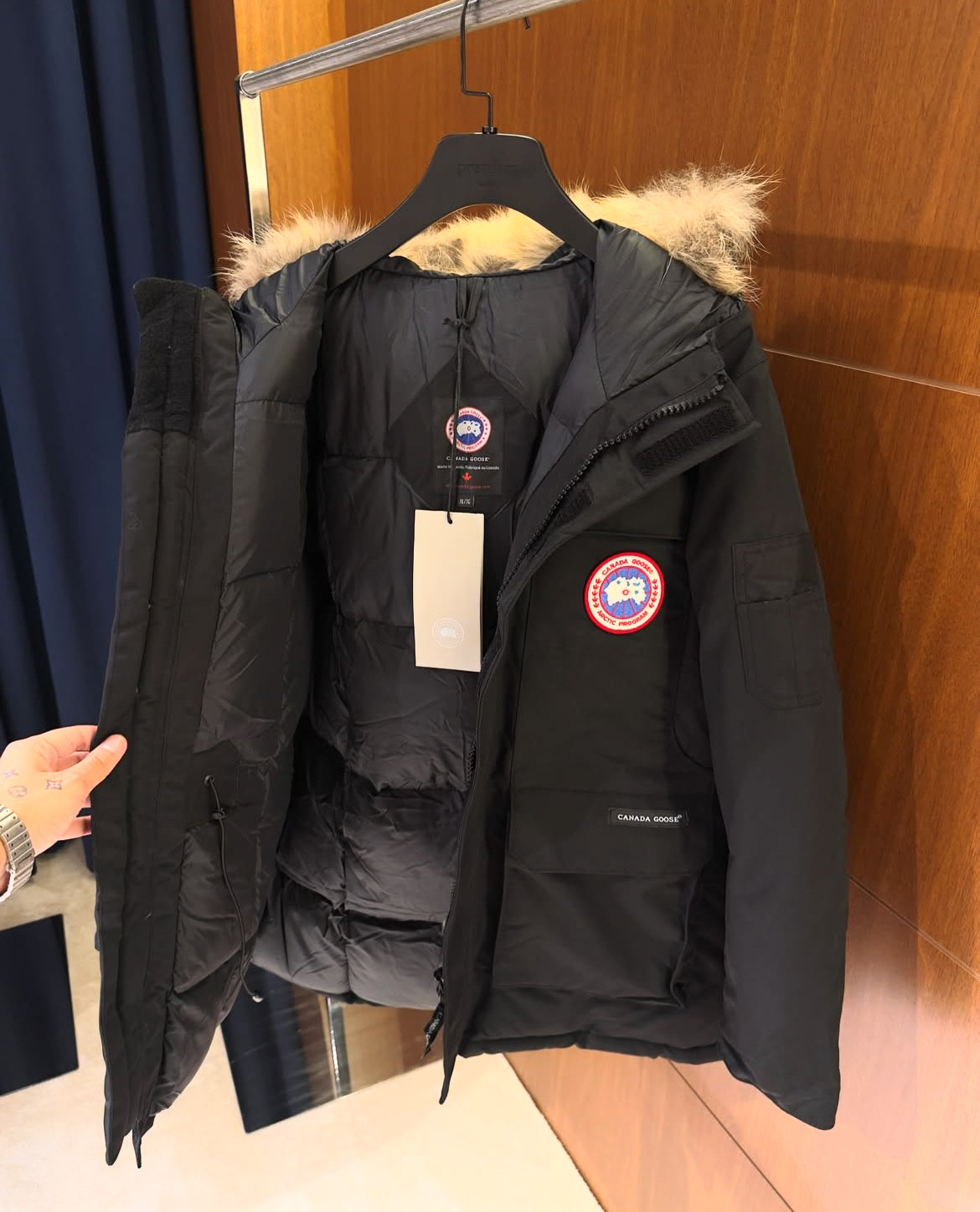 Canada Goose Logo-Patch Hooded Down Jacket